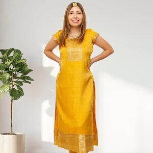 Shop EthnoChic Yellow Silk Kurta for Women | Muvvas Boutique